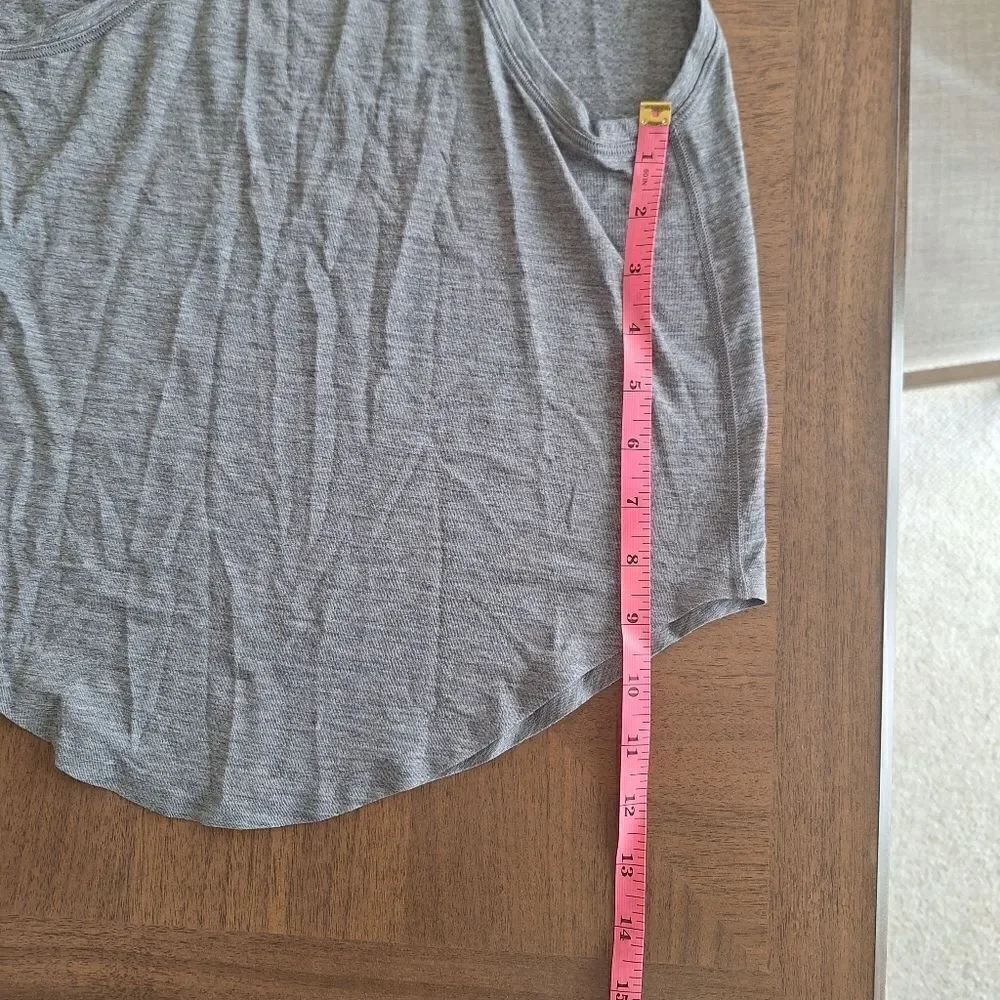 Lululemon heathered grey tank